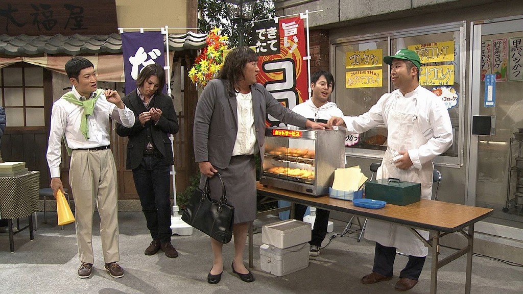 コント「ぶらりロケ」のワンシーン(c)NHK