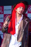 「ハンサムパイレーツ」を名乗るベイビーギャング北見。