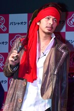 「ハンサムパイレーツ」を名乗るベイビーギャング北見。