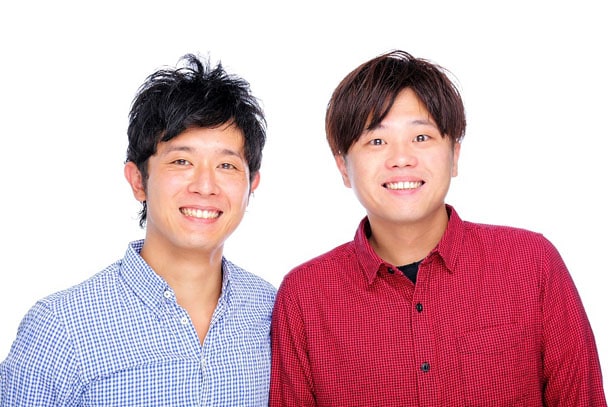 こぶし。左から門脇のりや、八代拓郎。