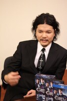 「GRIMM／グリム」について語る関暁夫。