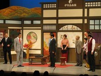 吉本新喜劇「茂造の半沢直樹で倍返し」(c)吉本興業