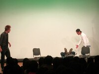 昔のボケを繰り出すおさむ。