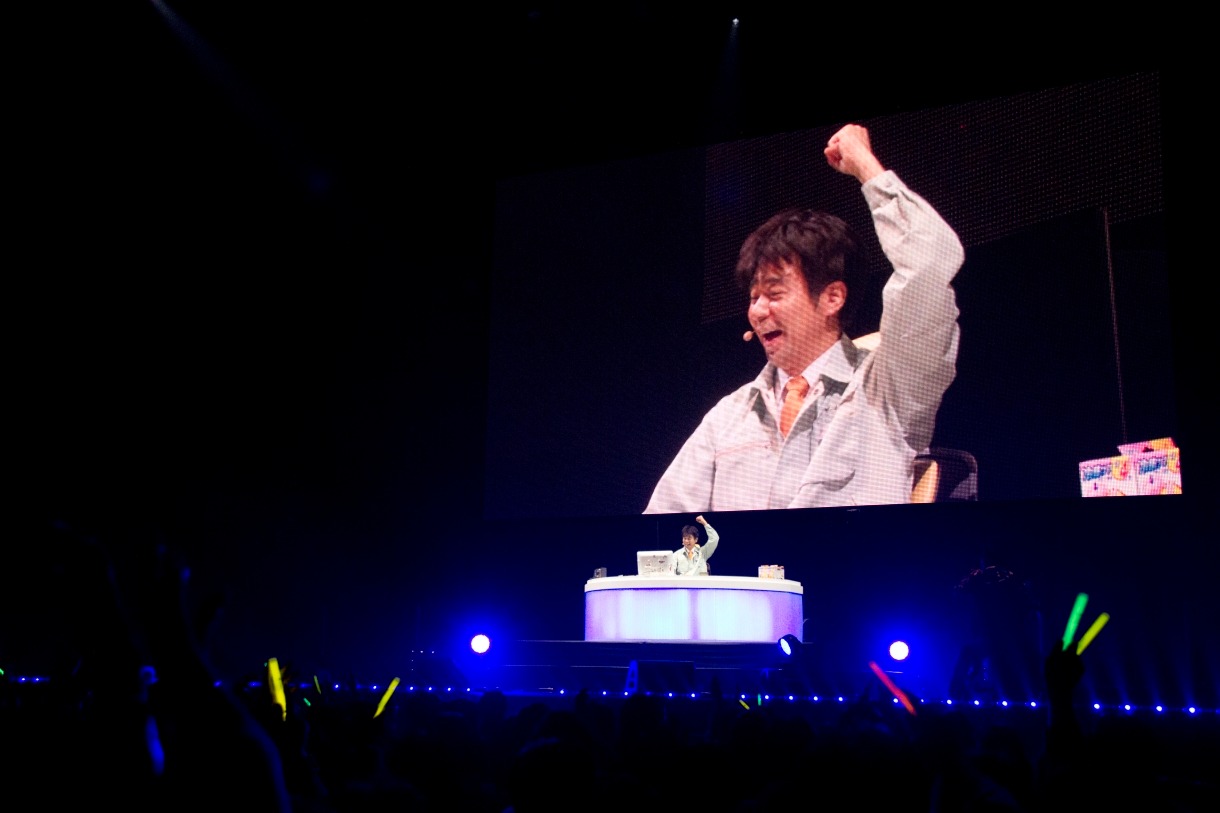 「ゲームセンターCX 有野の挑戦 in 日本武道館」の様子。