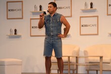 サインしてあげた子供に「最近あんまり見ないね」と言われてストレスを感じていると話したスギちゃん。