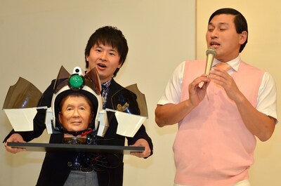 ビートたけしの顔が出現するロボットを紹介したオードリー。