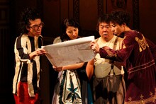 舞台「ライクドロシー」に出演する、片桐仁、長澤まさみ、ドランクドラゴン塚地、高橋一生（左から）。（撮影：板橋淳一）