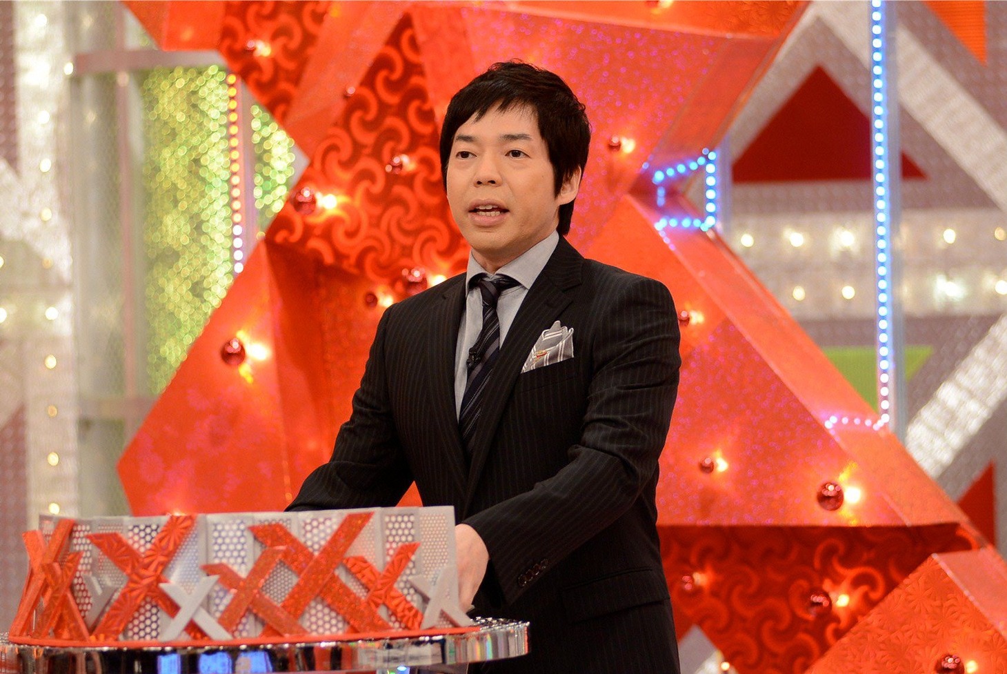 バラエティ特番「NGスクール」で司会を務める今田耕司。(c)テレビ朝日