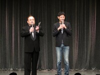 POISON GIRL BAND吉田と司会のアホマイルド坂本。