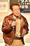 麻生太郎のモノマネをする清水アキラ。