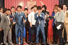 「日清食品 THE MANZAI 2013」の本戦サーキット5戦目で2位となったジャルジャル。
