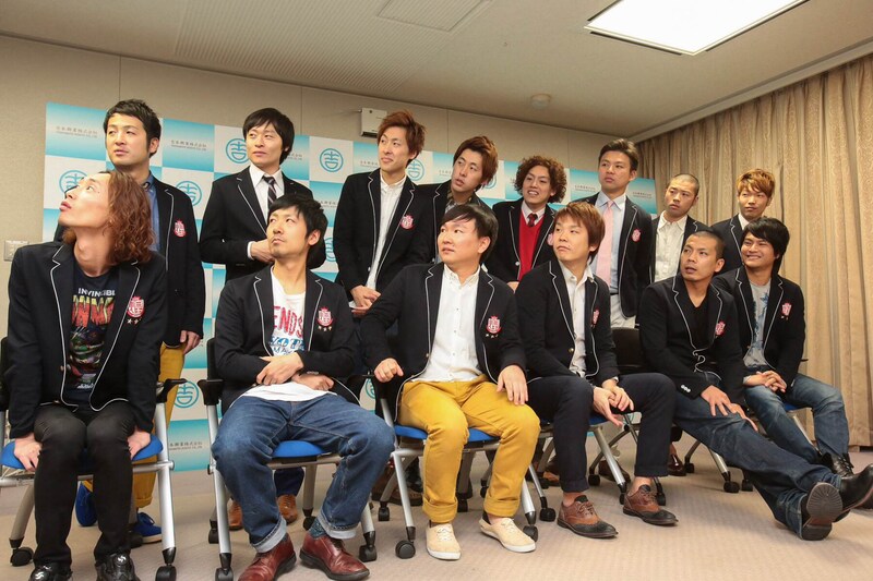 「新・煌～kirameki～Member決定！＆『今年は見るだけじゃない！5upよしもとカウントダウンライブ～ネタあり、歌あり、ダンスあり、ゲームあり、ジャンケン大会あり、卒業あり、いろいろありすぎてもうムチャクチャどす!!～』出演者決定・目玉企画発表」会見。(c)吉本興業