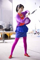 撮影中の佐々木希。