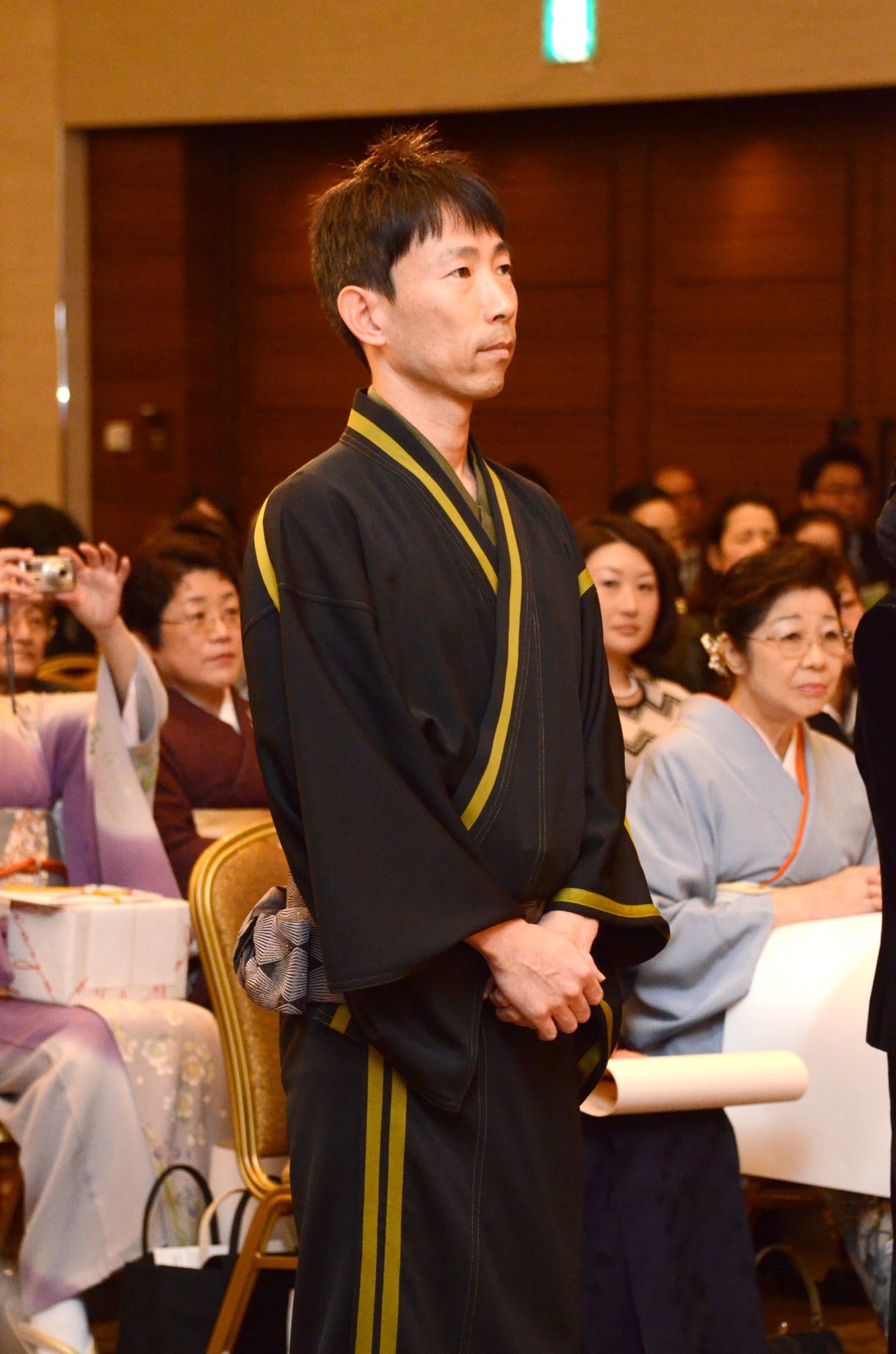おさる