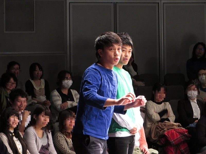 「夢オチ王決定戦」で優勝したジューシーズ。