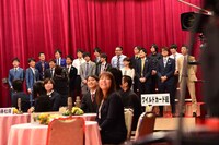 「THE MANZAI 2013」組み合わせ挑戦会の様子。