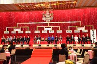 「THE MANZAI 2013」組み合わせ挑戦会の様子。