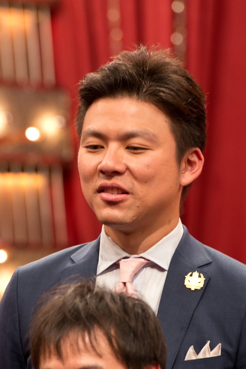 学天即・奥田