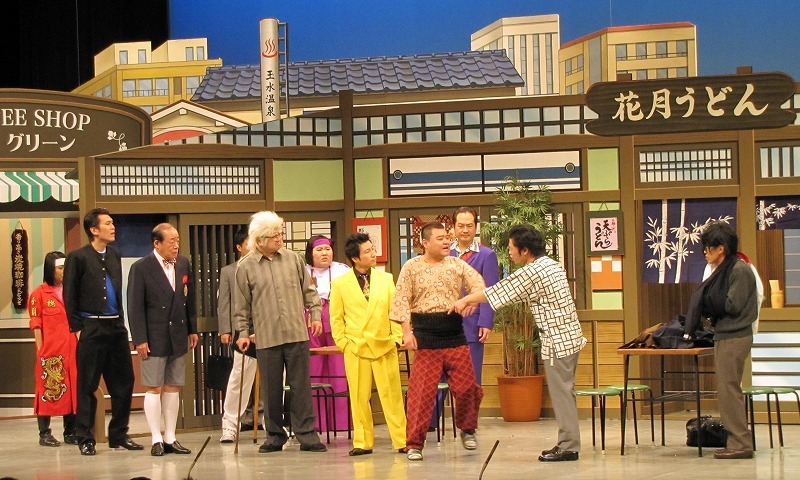 吉本新喜劇「帰れない家庭訪問」(c)吉本興業