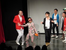 ノーセンス芸人の代表格、オジンオズボーン篠宮、永野、新宿カウボーイかねきよも負けじとボケ三昧。