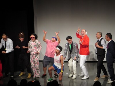 ボケが大渋滞のオープニング。