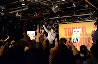 パネルプレゼント企画で繰り広げられたジャンケン大会の模様。