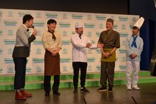 （左から）あべこうじ、ペナルティ・ヒデ、木村祐一、千原せいじ、藤井隆。