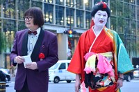 大木凡人（左）、コウメ太夫（右）。