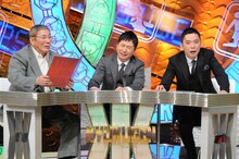 ビートたけしと爆笑問題。(c)TBS
