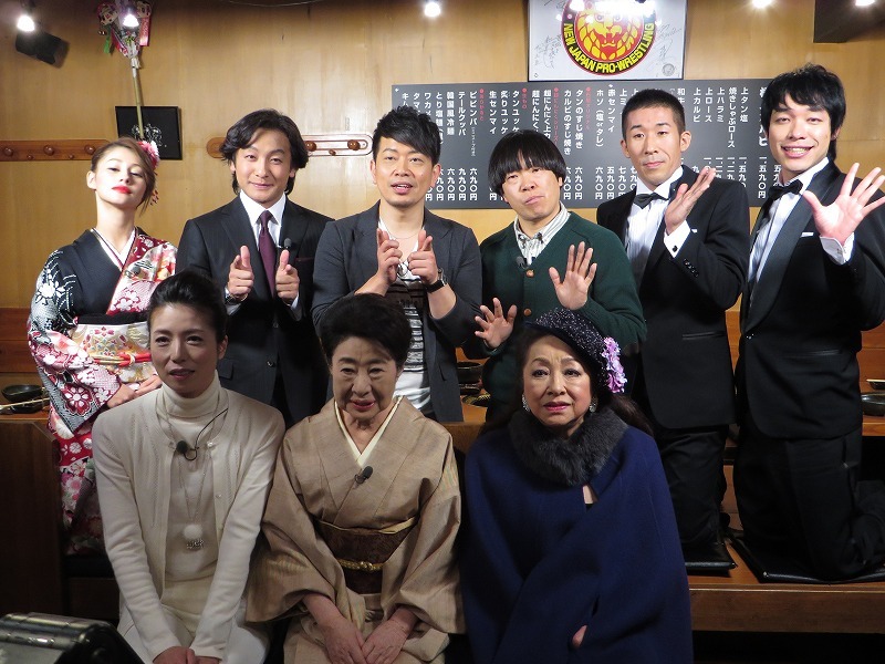 「雨上がり決死隊 VS わがまま大女優 京都おもてなしツアー」集合写真。