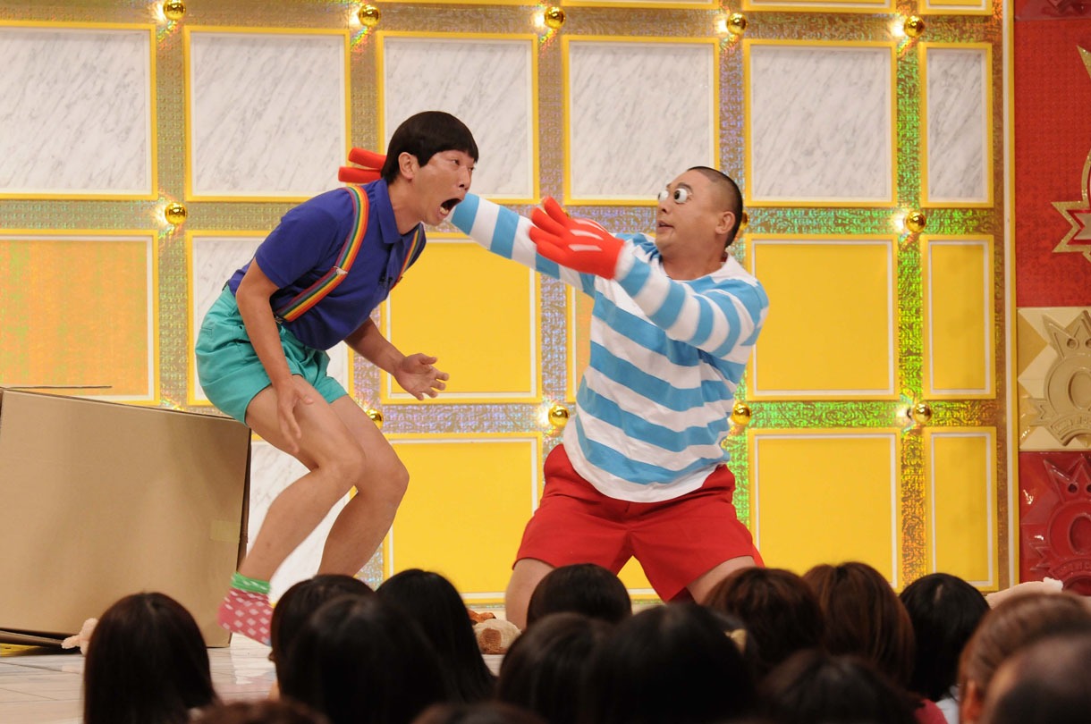 DVD「キングオブコント2013」収録のワンシーン。