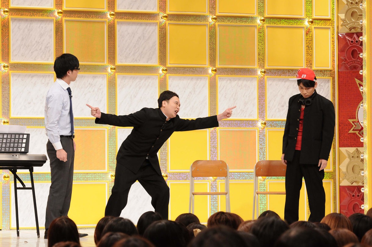 DVD「キングオブコント2013」収録のワンシーン。