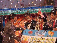 関根勤と間寛平から祝福されるたかまつなな。