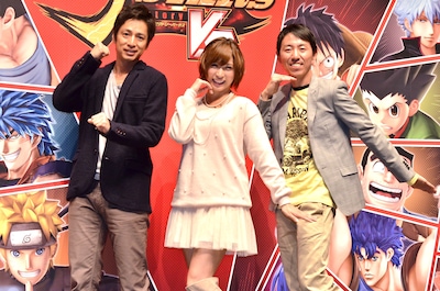 新作ゲーム「J-STARS Victory VS」発表イベントに出演した、チュートリアル、大島麻衣（中央）。