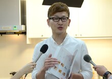 自身の初書籍を語るロバート馬場。