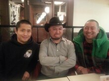 「東京クレイジーサミット」のハリウッドザコシショウ（中央）、ハブ（左）、レイザーラモンRG（右）。