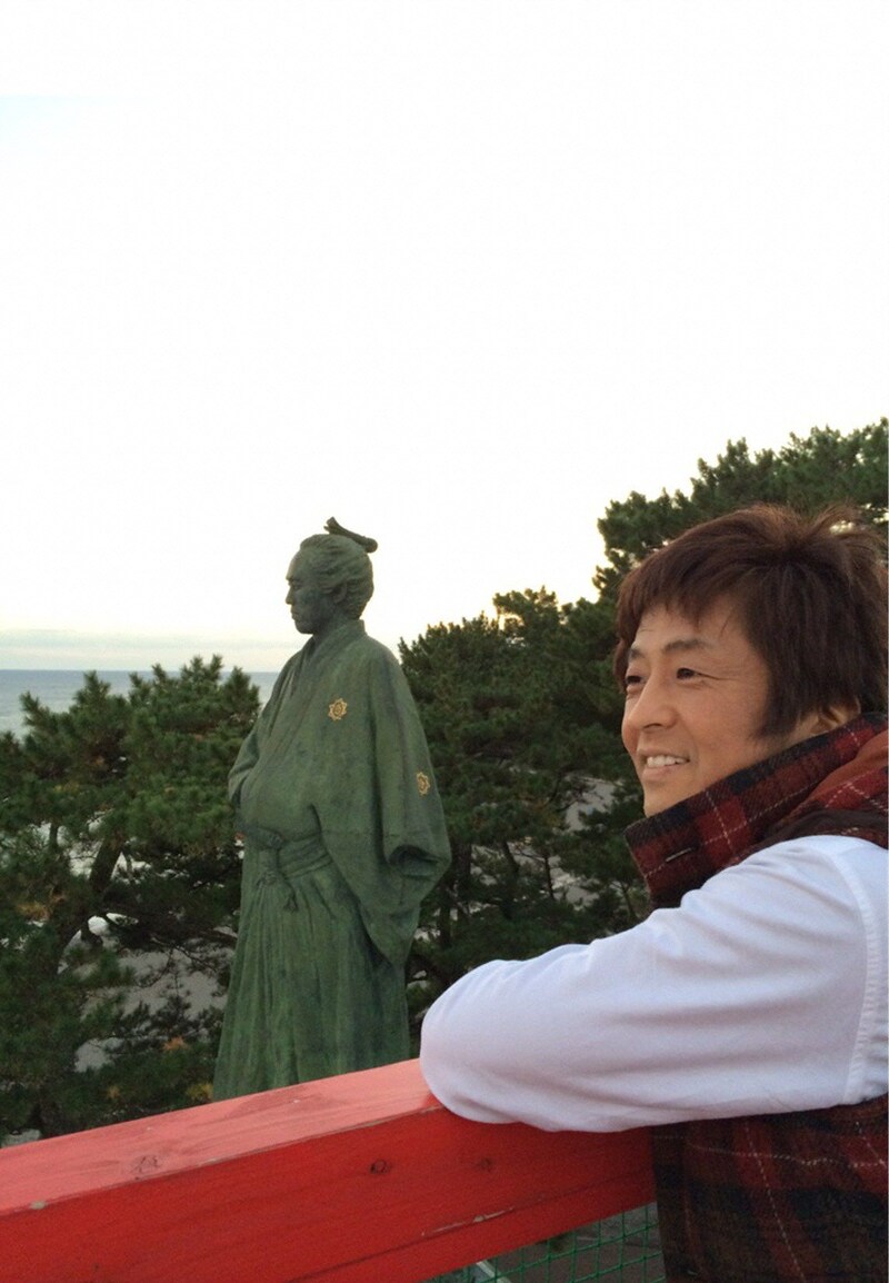 「ホリケンふれあい旅 にんげんっていいな」に出演する、ネプチューン堀内。(c)テレビ朝日