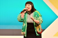 渡辺直美。女性歌手のモノマネを連発した。