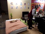 アメザリ平井の実施の部屋を再現したブース。