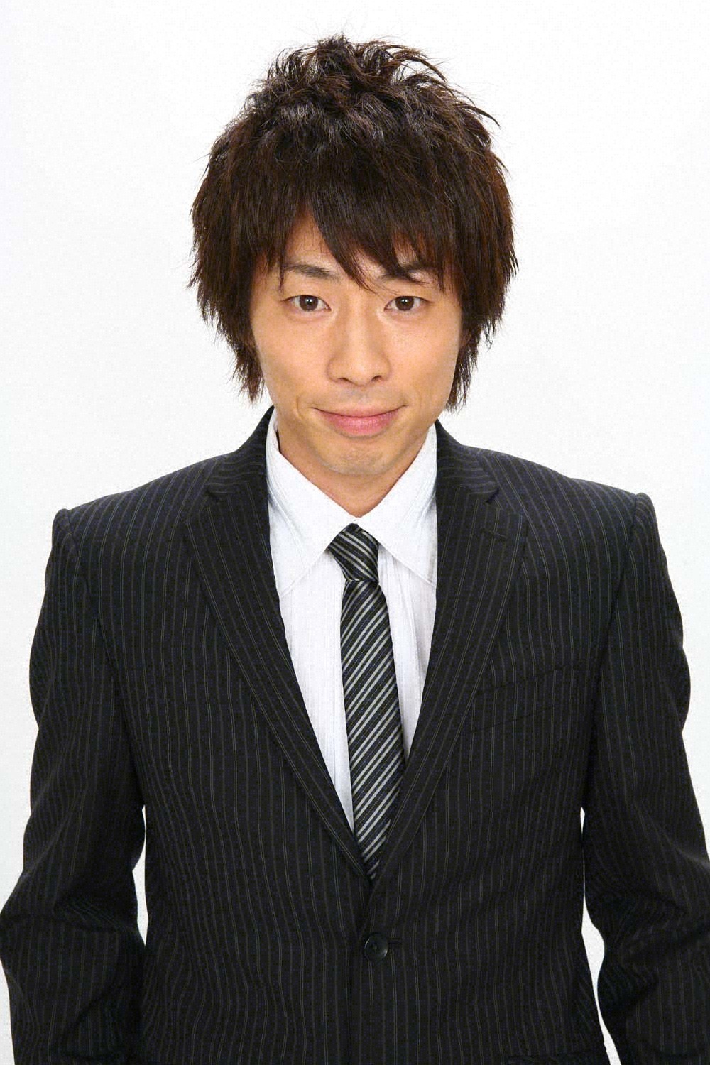 「マッチング・ラブ」MCのロンドンブーツ1号2号・田村淳。(c)TBS