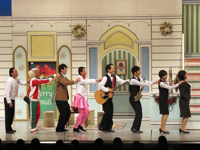 吉本新喜劇「茂造の奇跡のクリスマス」(c)吉本興業