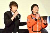 「THE MANZAI 2013」で優勝をもぎとったネタを改変して「ゼロ・グラビティ」をPRする、ウーマンラッシュアワー。