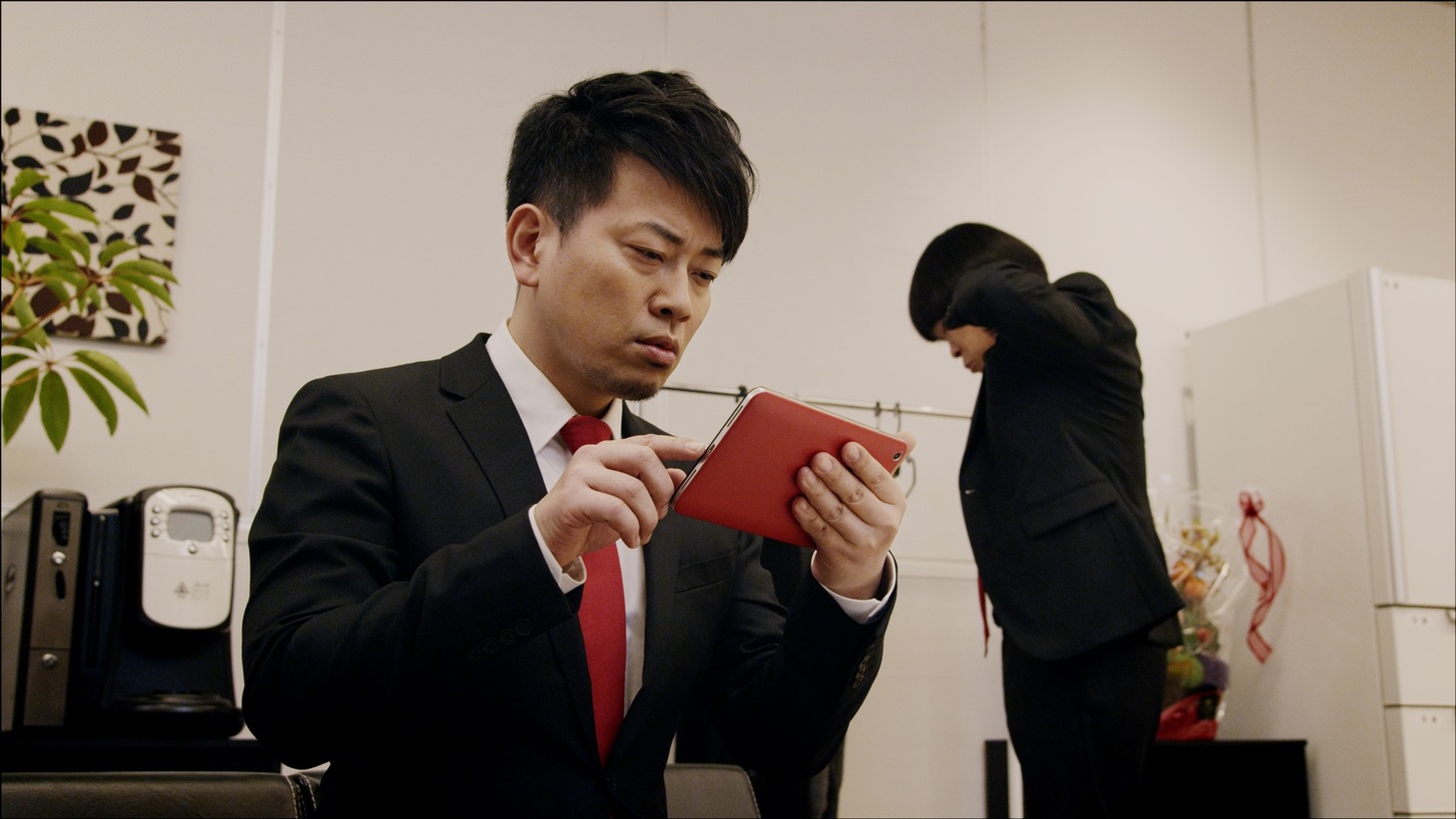 「スカルプD」新テレビCMに出演する、雨上がり決死隊。