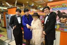 「志村＆所の戦うお正月2014」に出演する（左から）平成ノブシコブシ吉村、和田アキ子、黒柳徹子、南海キャンディーズ山里。(c)テレビ朝日