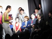 ほかの芸人同様、セイワを愛でようとして断られるしろう。