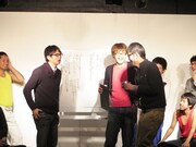 楽屋におにぎりがなかった不満を熱弁する永沢。