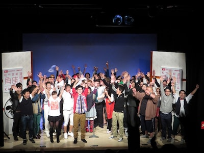 大阪・DAIHATSU MOVE 道頓堀角座初のカウントダウンイベント。2014年年明けの瞬間。