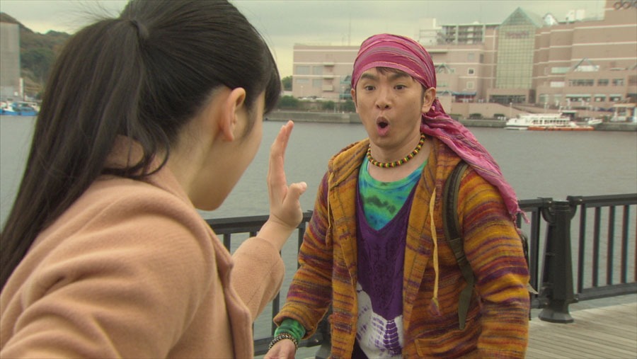 UULA独占配信「アジアの純真」のオリジナルビデオクリップに出演するよゐこ濱口。