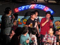 矢野号ならぬ“しの号”になり下池をイジる篠宮、岡安、佐々木。