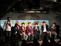 おっぱい大好き芸人。「おっぱいっていう名前がいい。ザンゼンジだったら嫌でしょ」という話から、巨匠、ブルーセレブ、ドリーマーズはありという判断に。